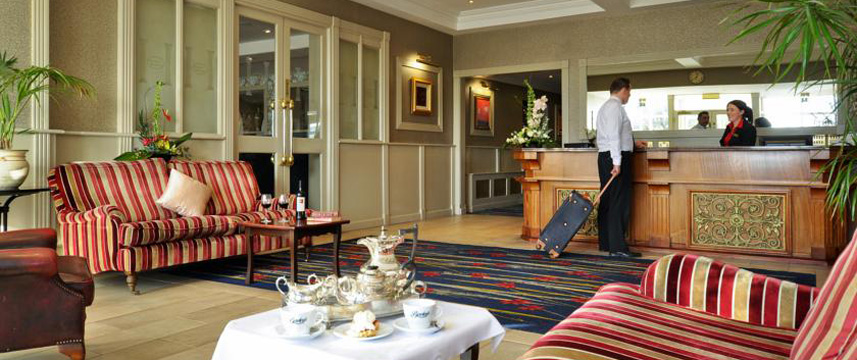 Flannery`s Hotel Reception